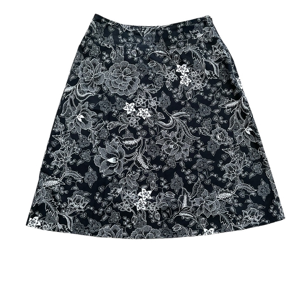 GEOFFREY BEENE SPORT Black White Floral A-Line Skirt Size 4